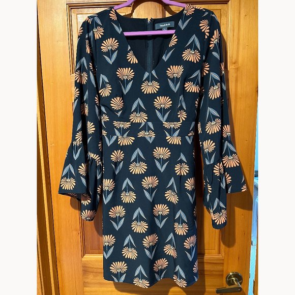 Modcloth Navy Floral Through The Bluebells Bell-Sleeve Empire-Waist Dress size M - Picture 2 of 5